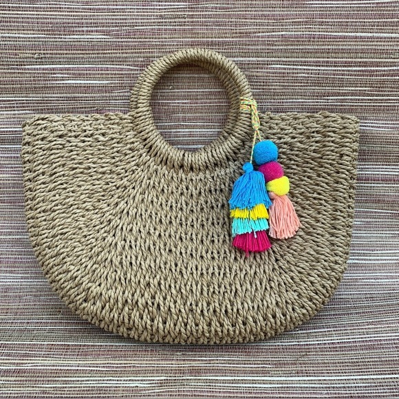 NWOT Straw Summer Bag with trims - Picture 1 of 3